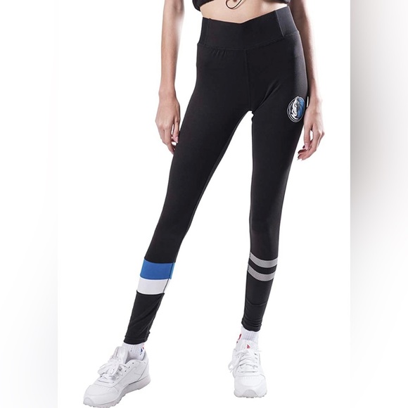 Pants - DALLAS MAVERICKS ULTRA GAME NBA LEGGINGS BLACK AND BLUE IN LARGE